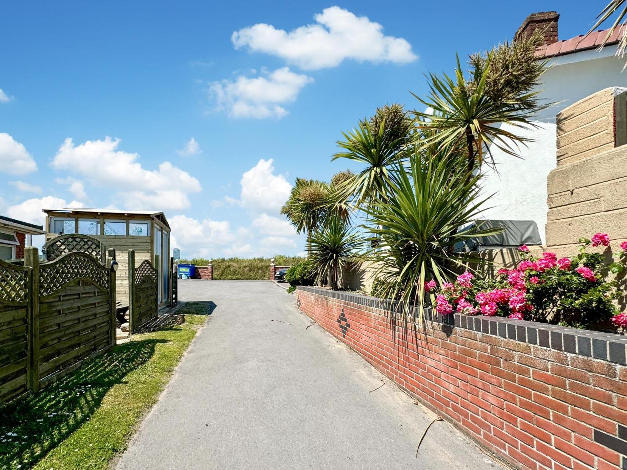 Brookwood Villa Weston-super-Mare Exterior photo